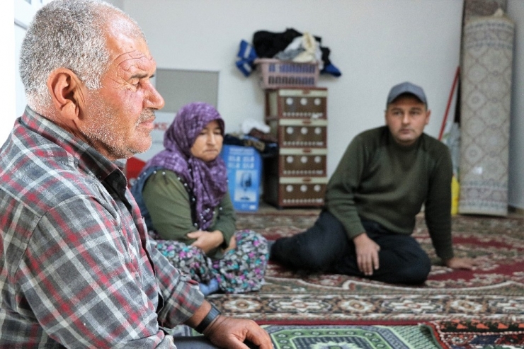 Gelin Alma Umuduyla Bin 800 Km Yol Gitti, 45 Bin Lirasını Kaptırdı