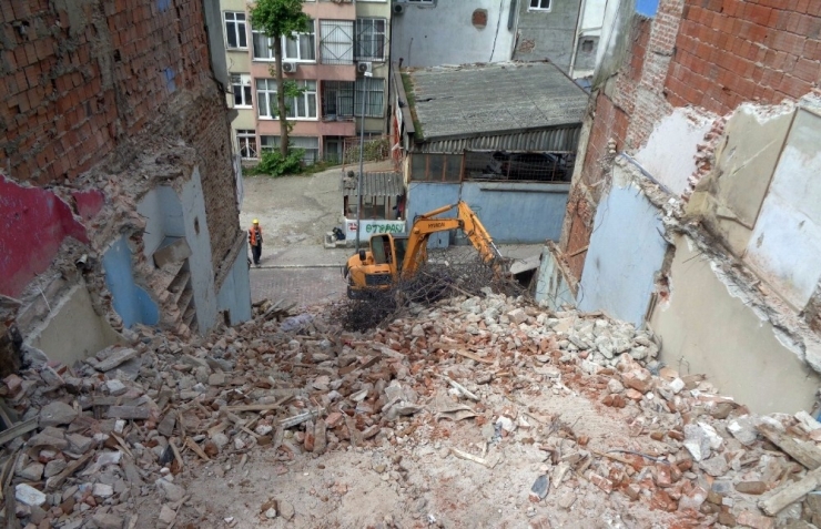 Osmangazi’de Metruk Bina Kalmayacak