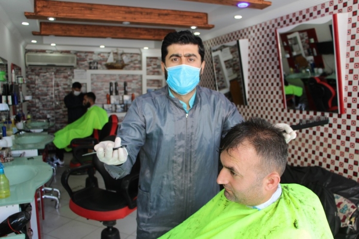 Silopi’de Kuaför Ve Berberler 51 Gün Sonra Kepenk Açtı