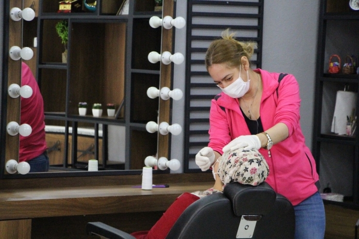 Silopi’de Kuaför Ve Berberler 51 Gün Sonra Kepenk Açtı