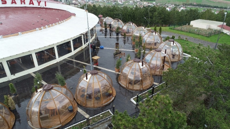 Soğuğa Karşı Yapılmıştı Şimdi Virüse Karşı Koruyacak