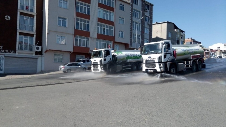 Hayat Normalleşiyor Dezenfeksiyon Çalışmaları Tavizsiz Sürüyor