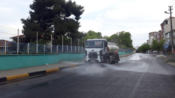 Hayat Normalleşiyor Dezenfeksiyon Çalışmaları Tavizsiz Sürüyor
