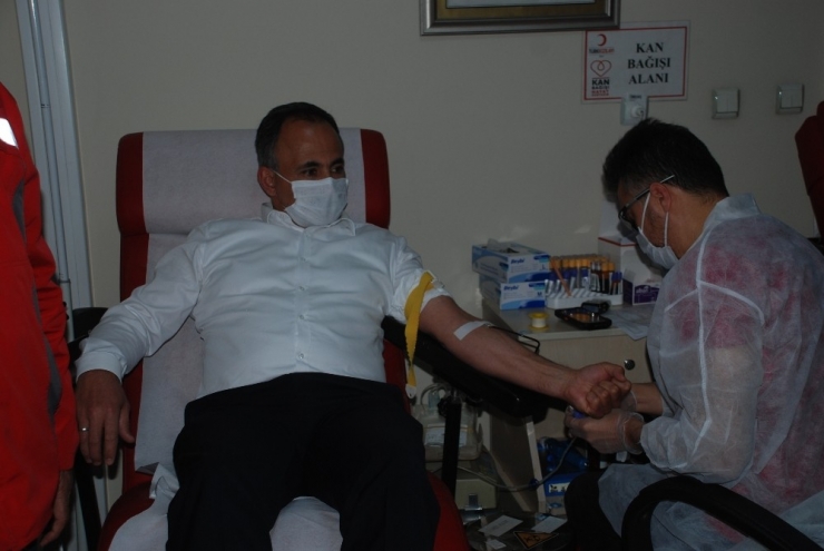 Tokat’ta "İyilik Kanımızda Var" Kampanyasına Destek