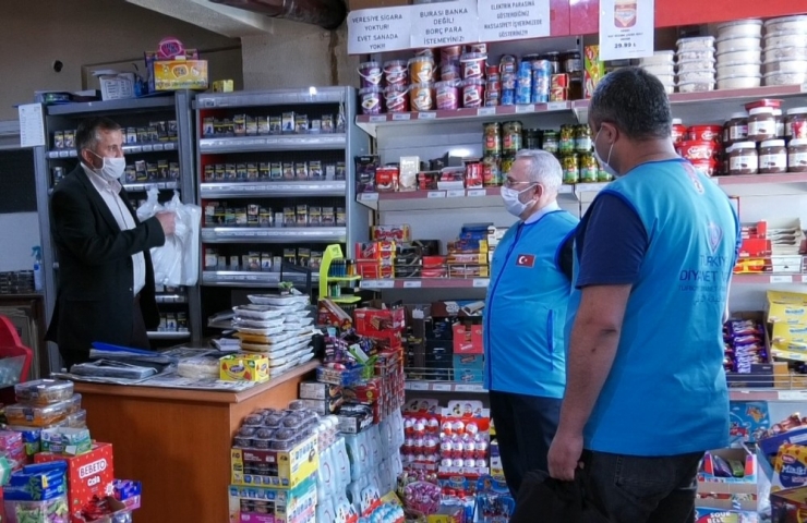 Türkiye Diyanet Vakfı, Isparta’da 55 Kişinin Veresiye Bakkal Borcunu Ödedi