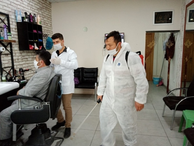 Erciş’teki Berber Ve Kuaför Salonları Dezenfekte Edildi