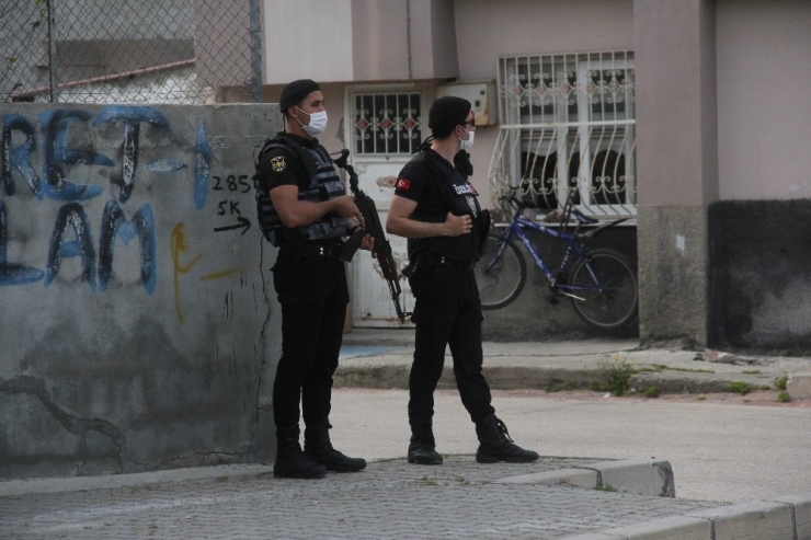 400 Polisle Mahalleye Uyuşturucu Ablukası