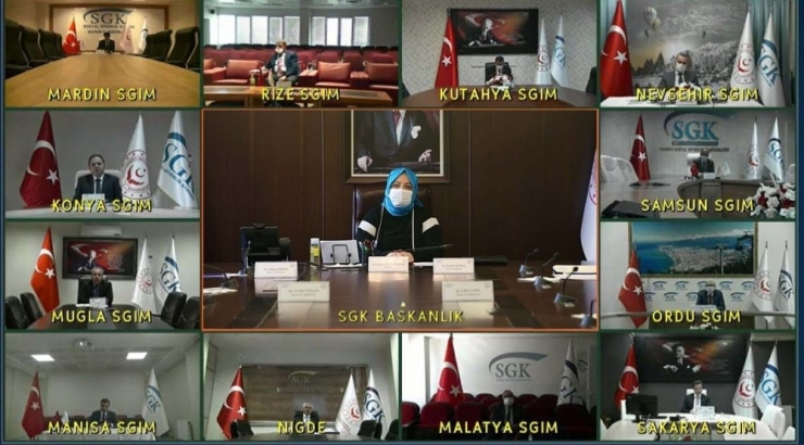 Aile, Çalışma Ve Sosyal Hizmetler Bakanı Selçuk Sgk İl Müdürleriyle Görüştü