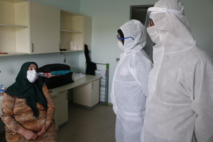 Almanya İle Türkiye’deki Karantinayı Karşılaştırdılar: "Burada Sanki Evimizde Gibiydik"