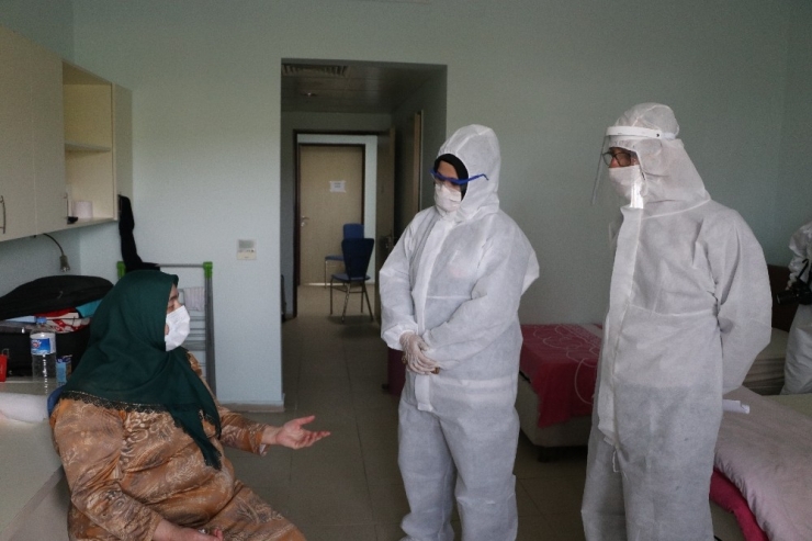 Almanya İle Türkiye’deki Karantinayı Karşılaştırdılar: "Burada Sanki Evimizde Gibiydik"