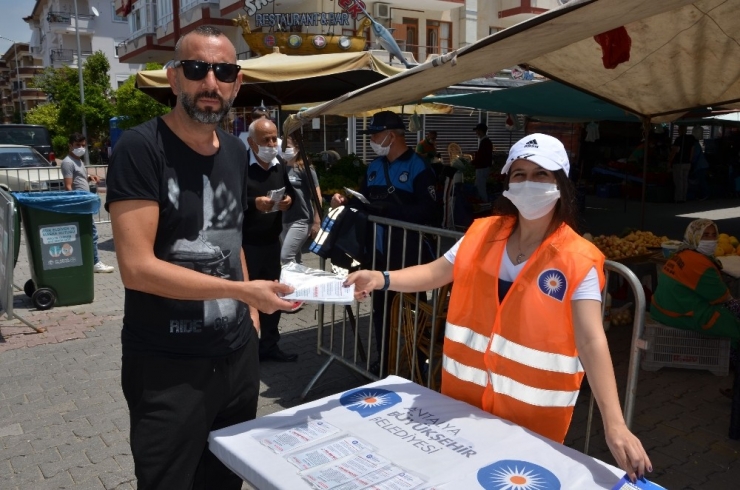 Büyükşehir Alanya’da Maske Dağıttı