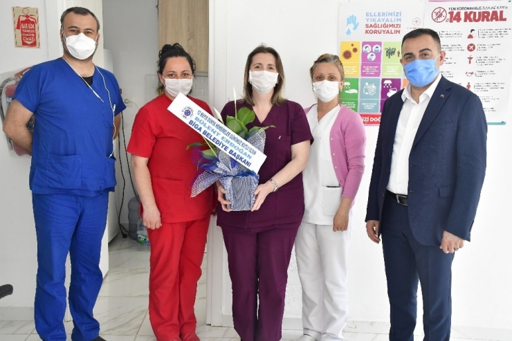 Başkan Erdoğan, Hemşirelerin Gününü Kutladı