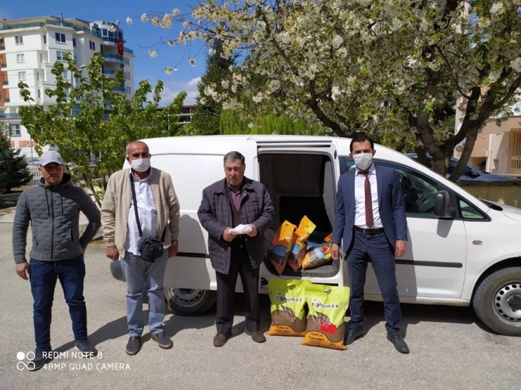 Bilecik İl Genelinde Çiftçilere 5 Ton Sertifikalı Yonca Tohumu Temin Edildi