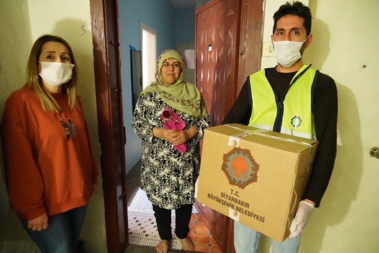 Diyarbakır Büyükşehir Belediyesi Engellileri Unutmadı