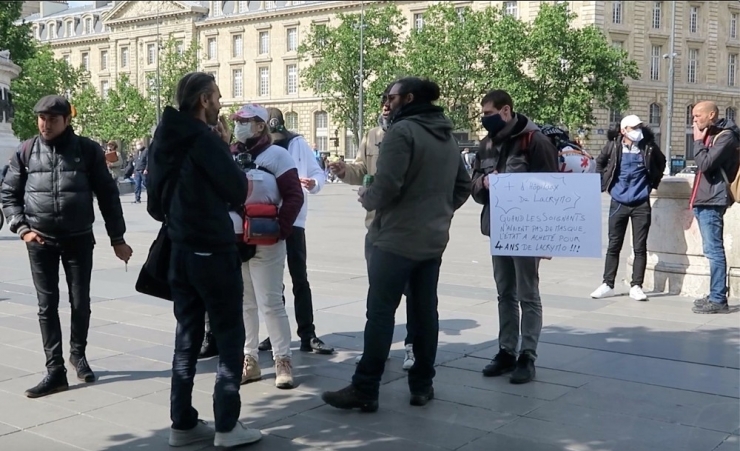 Fransa’da “Sarı Yelekliler” Polis Engeline Takıldı