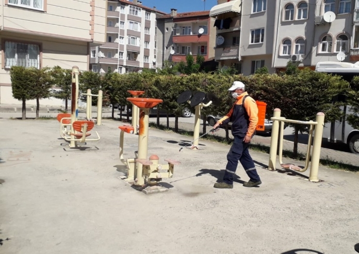 Gemlik’te Parklar Çocuklar İçin Hazır