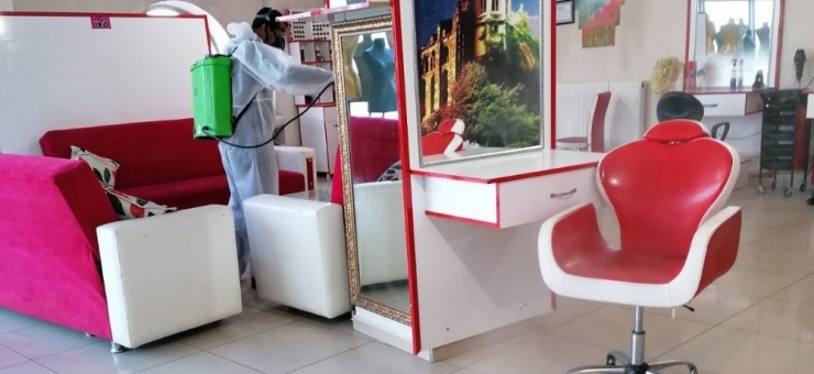 Başkan Çoğaç: “Kuaförleri Dezenfekte Ettik, Tamamına Maske Dağıtacağız”