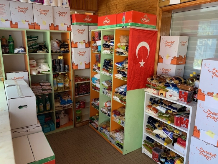 Isparta’da Cami İmamı İhtiyaç Sahipleri İçin ‘Hayır Marketi’ Oluşturdu