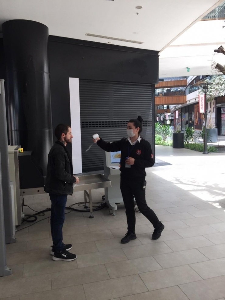 İzmir’de Açılan Avm’ler Kurallara Uydu
