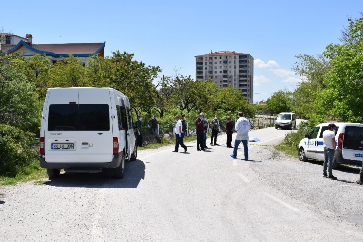 Yolda Koşarken Hayatını Kaybetti