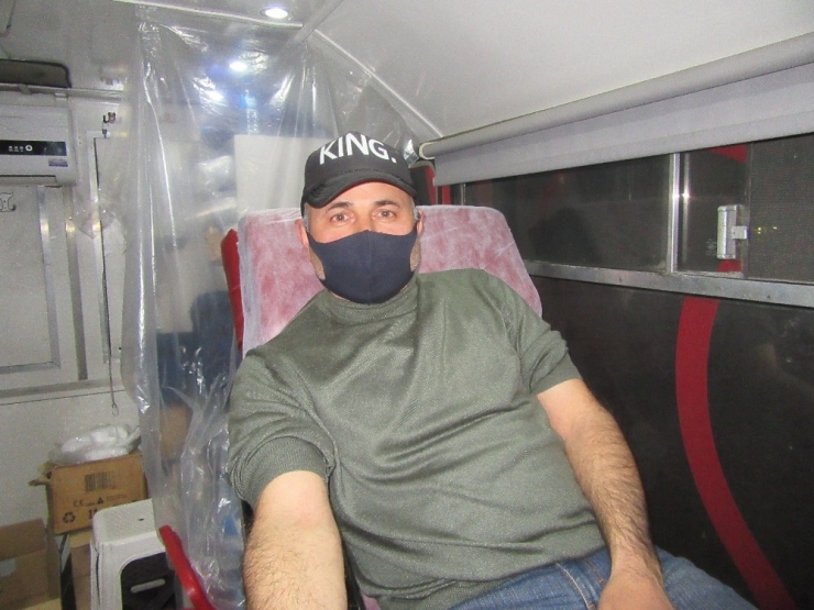 İftarını Açan Kan Vermeye Koştu