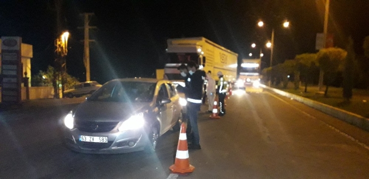 Seyahat Kısıtlaması Kaldırılan Şanlıurfa Girişinde Araç Yoğunluğu Yaşandı