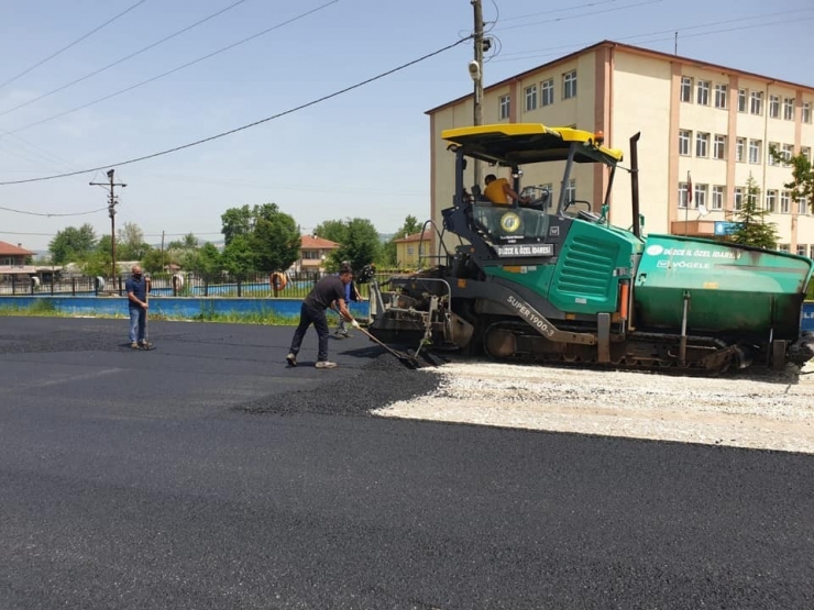 Düzce’de Köylerin Asfalt Sorunu Gideriliyor