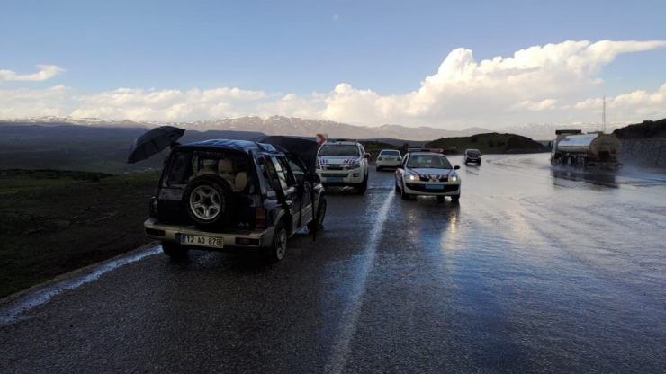 Bingöl’de 2 Ayrı Kaza: 1 Ölü, 6 Yaralı