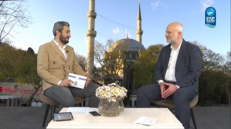 Eyüpsultan’da Ramazan’a Psikiyatrist Kemal Sayar Konuk Oldu