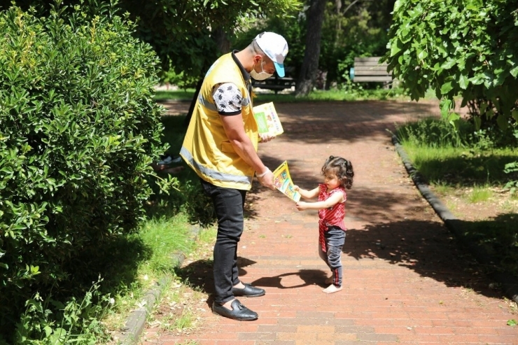 Haliliye’den Çocuklara Boyama Kitabı Sürprizi