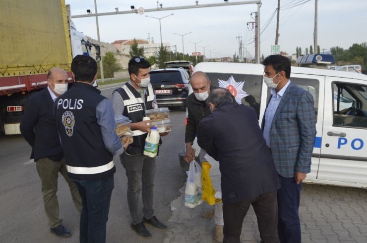 Kaymakam Kara, Kontrol Noktalarını Denetledi