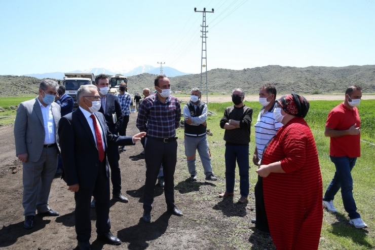 Başkan Büyükkılıç 1 Günde 6 İlçeyi Ziyaret Etti