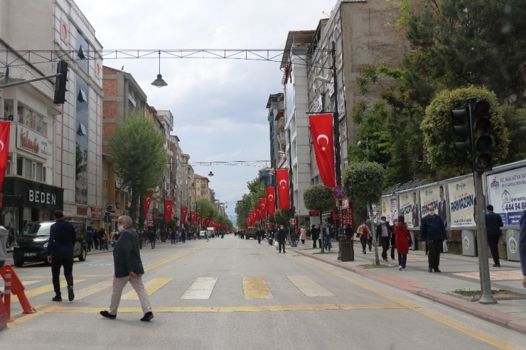 Mtso Başkanı Sadıkoğlu’ndan Kapalı Caddelerin Açılması Önerisi