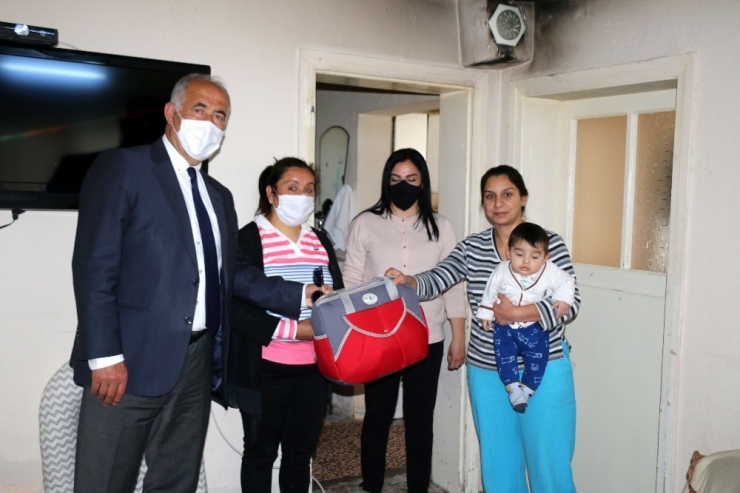 Hekimhan’da ‘Hoş Geldin Bebek’ Projesi