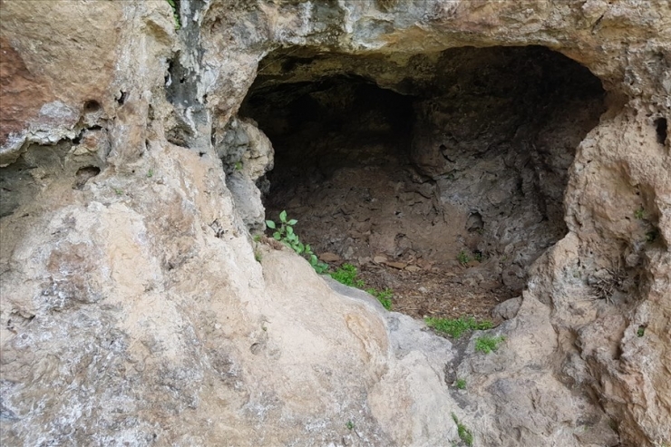 Msb: "Çukurca’da Terör Örgütü Pkk’ya Ait Mühimmat Ve Yaşam Malzemeleri Ele Geçirildi"