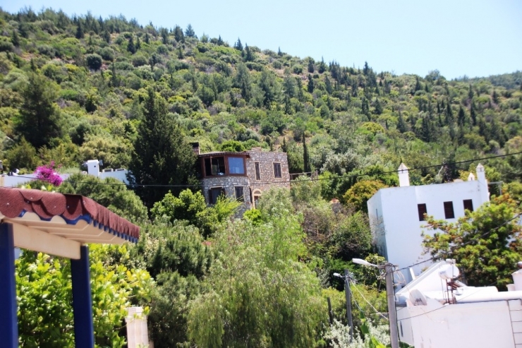 Firari Can Dündar’ın Milyon Dolarlık Evi De Kaçak Çıktı