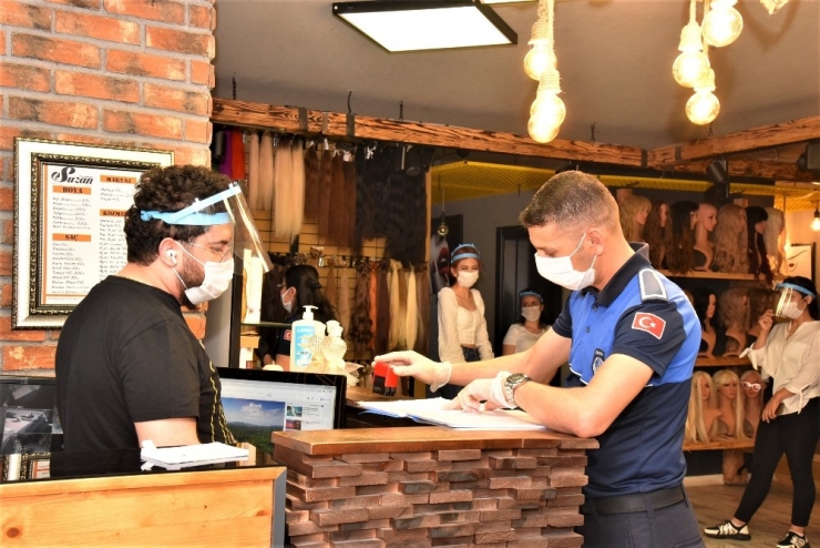 Toroslar’da Berber Ve Kuaförler Denetlendi