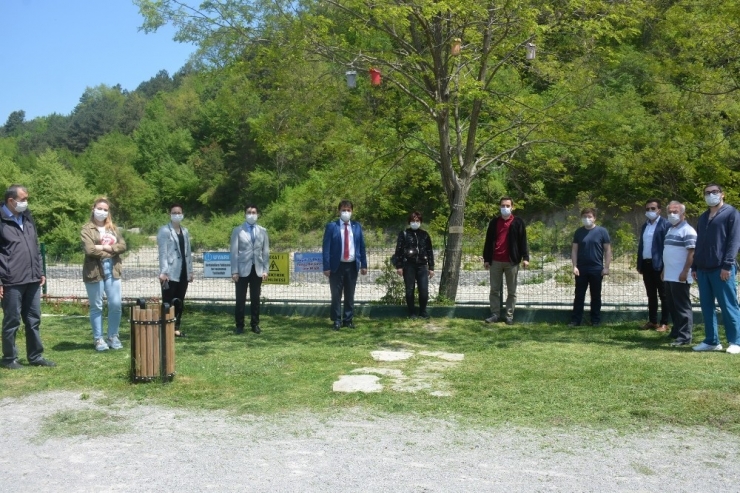 Türkeli’de Yaşam Vadisi’ndeki Ağaçlara 124 Sağlıkçının İsmi Verildi