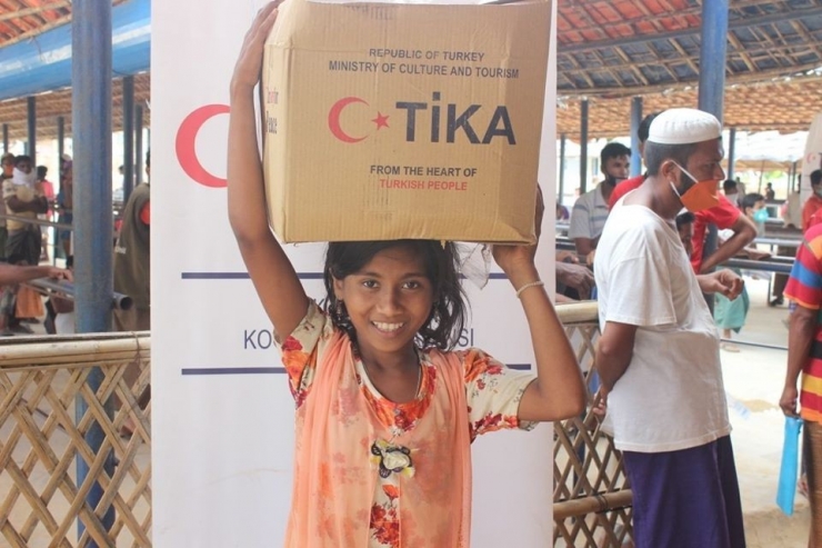 Türkiye’den Arakanlı Müslümanlara Yardım Eli