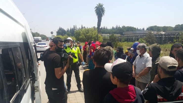 14 Kişilik Araçtan 35 Kişi Çıktı