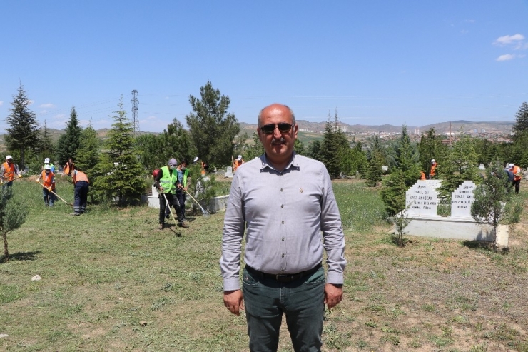 Mezarların Bakımını Yahşihan Belediyesi Yapacak