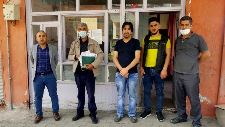 Erdemoğlu Ailesi, Veresiye Defterlerini Satın Alarak Gönüllere Dokundu