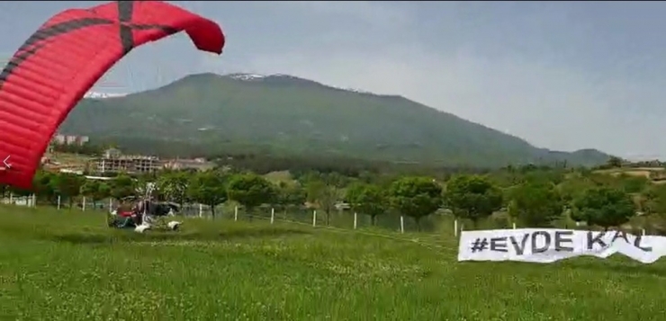 "Evde Kal" Mesajını Gökyüzünden Böyle Verdi