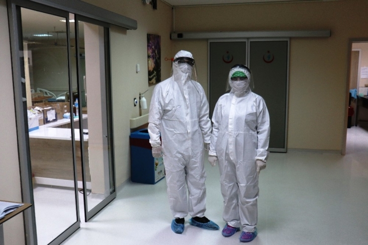 Sağlıkçılar Bu Ramazan’ı Ailelerinden Uzakta Geçiriyor