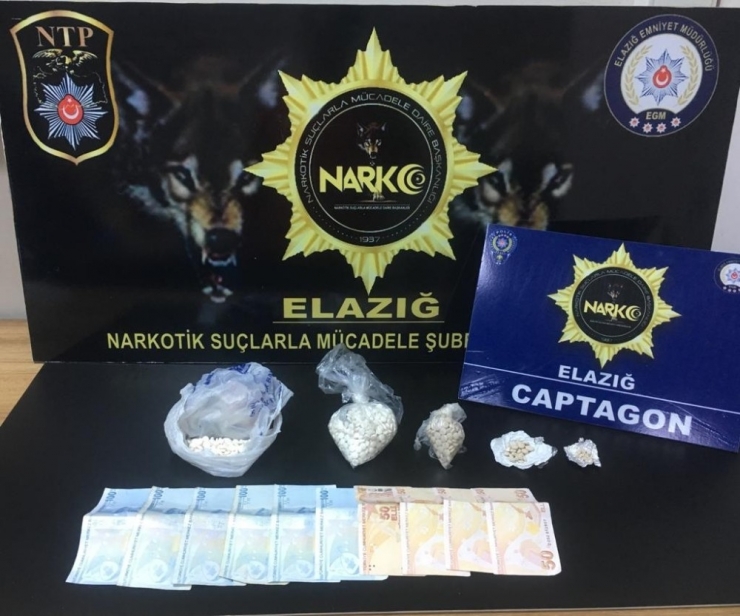 Narkotik Köpeği Uyuşturucu Hapları Buldu, 3 Yabancı Şüpheli Yakalandı