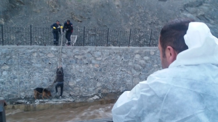 Hakkari’de Nefes Kesen Kurtarma