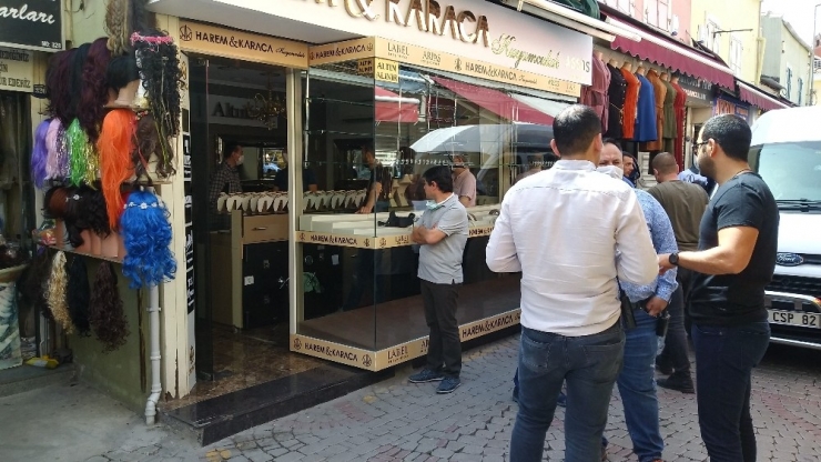 İzmir’in Göbeğinde Kuyumcu Soygunu