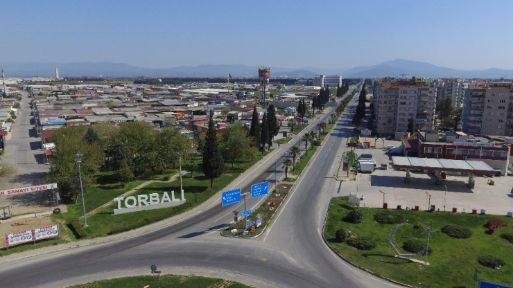 Torbalı’da Doğalgaz Kokusu Paniğe Yol Açtı