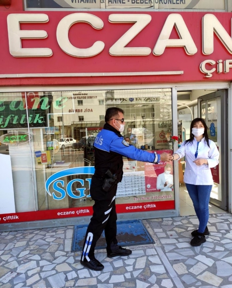 İl Emniyet Müdürlüğü Görevlilerinden Eczacılara Ziyaret