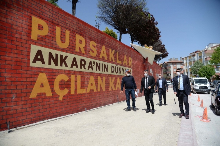 Pursaklar’da Okul Duvarlarına Renkli Dokunuş